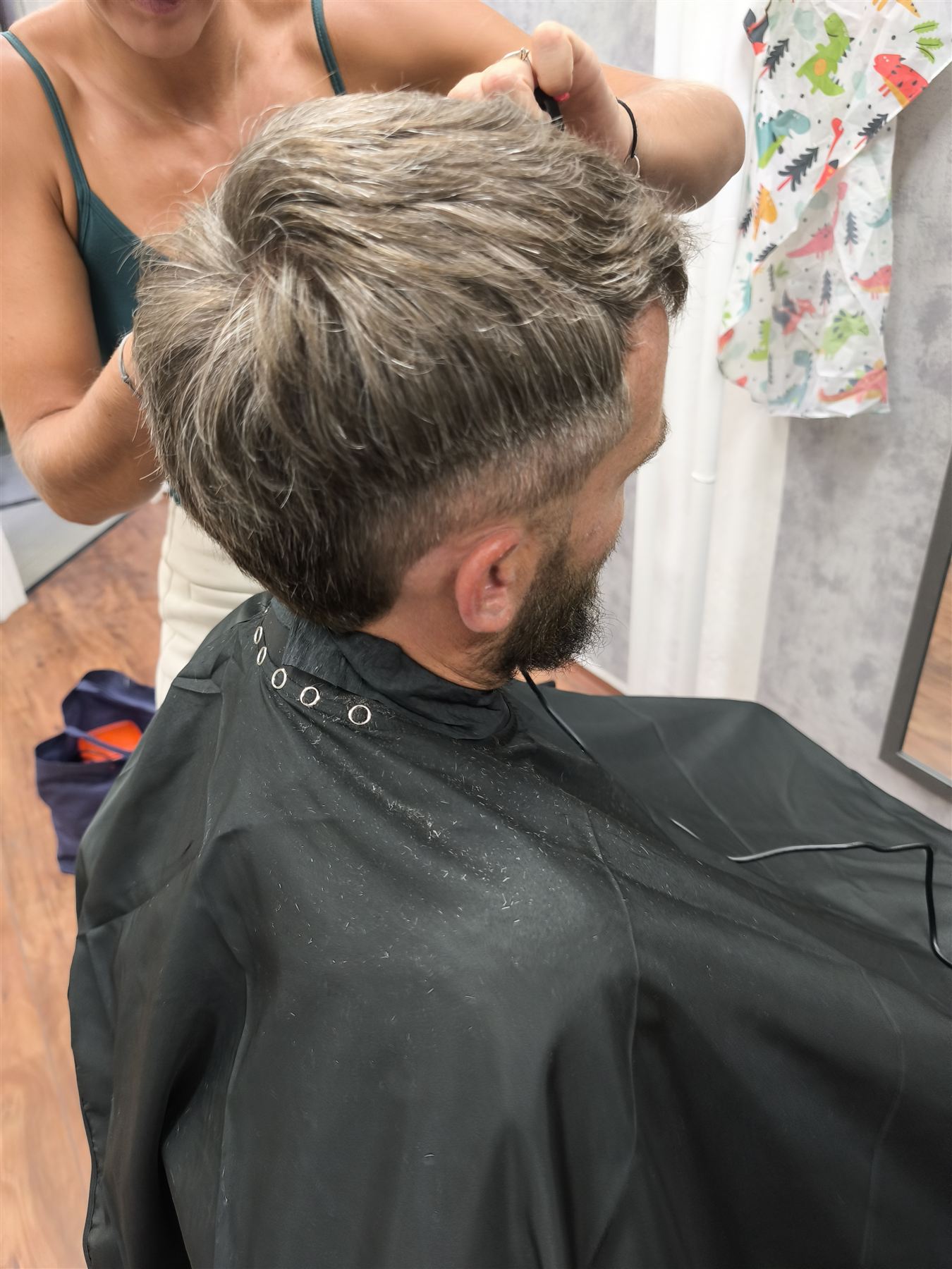 Pánský střih v barbershopu CUT | RELAX